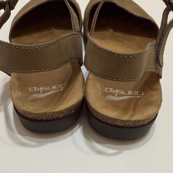 Dansko women’s Rowan sandal - Picture 4 of 8